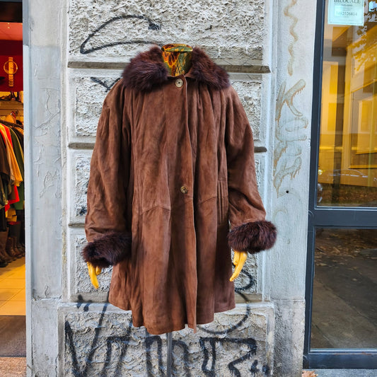 Giacca in camoscio vintage con profili in pelliccia