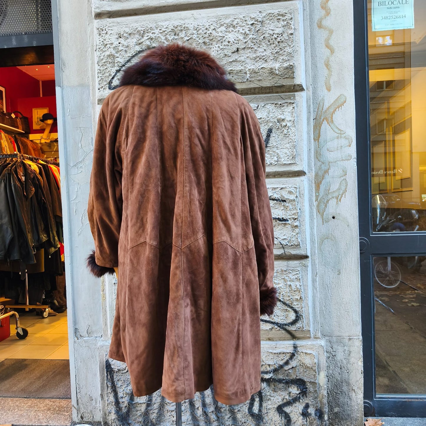 Giacca in camoscio vintage con profili in pelliccia