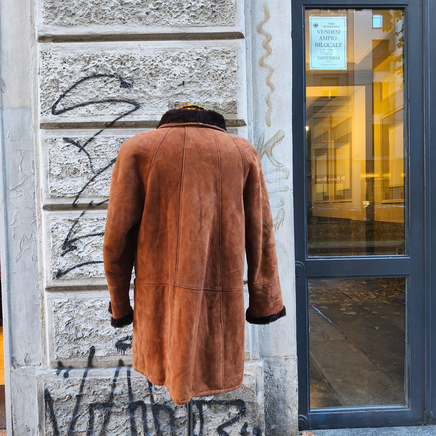 Montone shearling vintage marrone con ricami