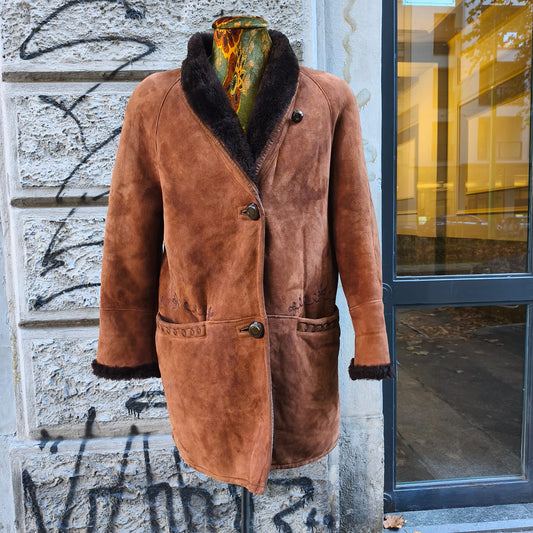 Montone shearling vintage marrone con ricami