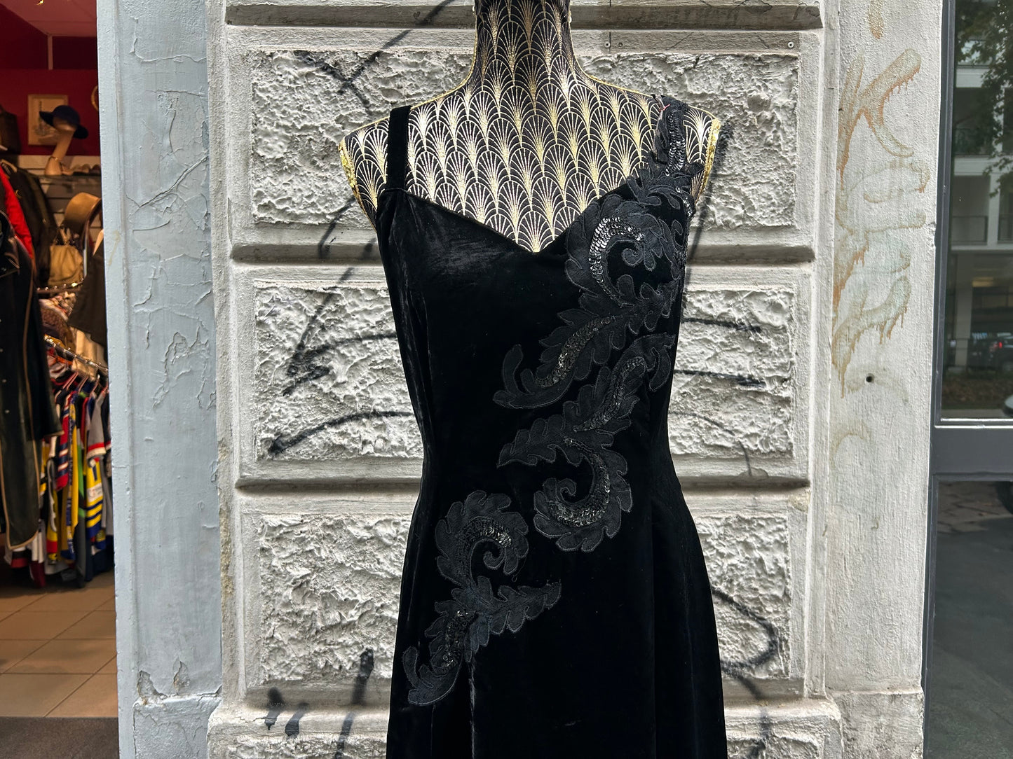 Abito vintage in velluto Gianni Versace con stola