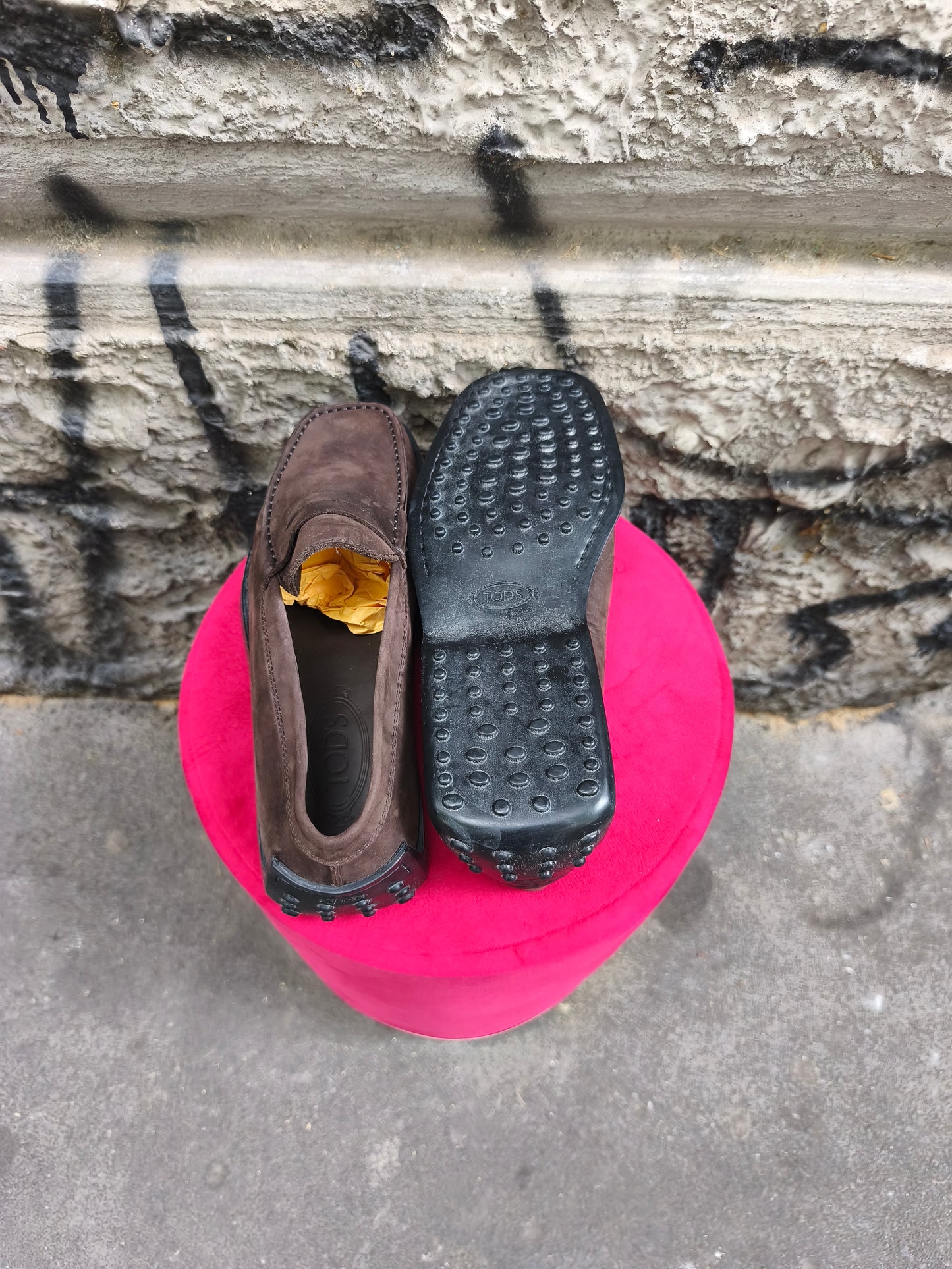 Mocassino vintage Tod's taglia 41 marrone scamosciato. Mai indossato