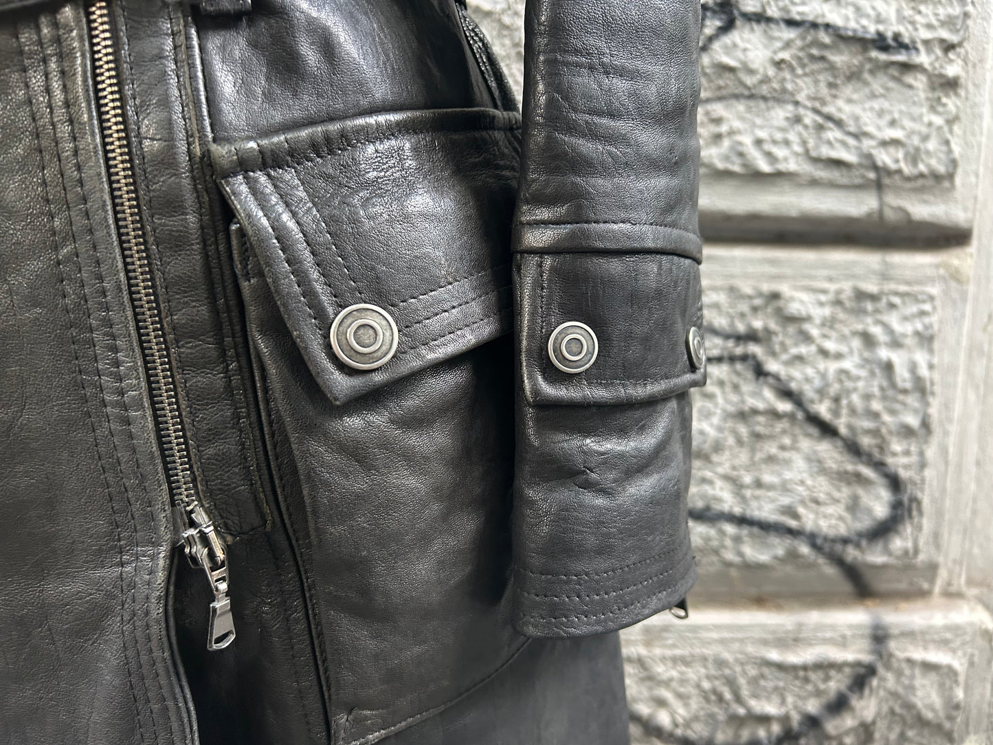 Giacca in pelle modello chiodo