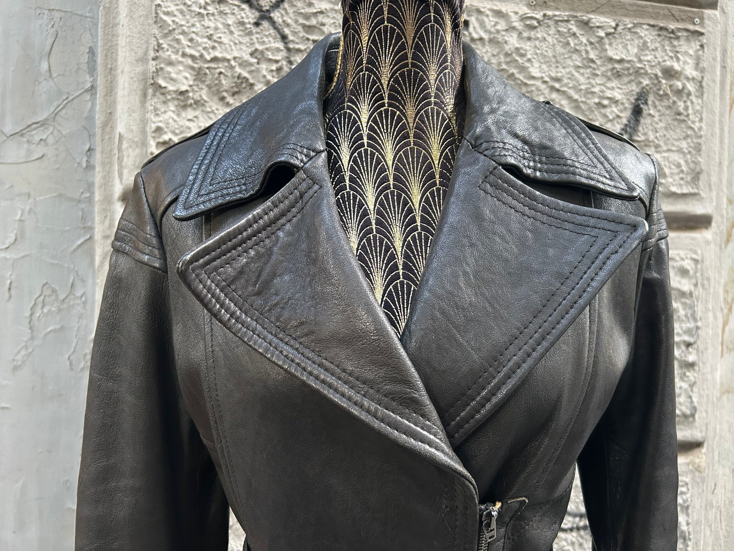 Giacca in pelle modello chiodo