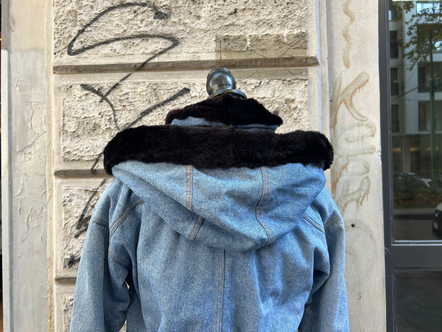 Giacca donna vintage in jeans con pelliccia interna sfoderabile