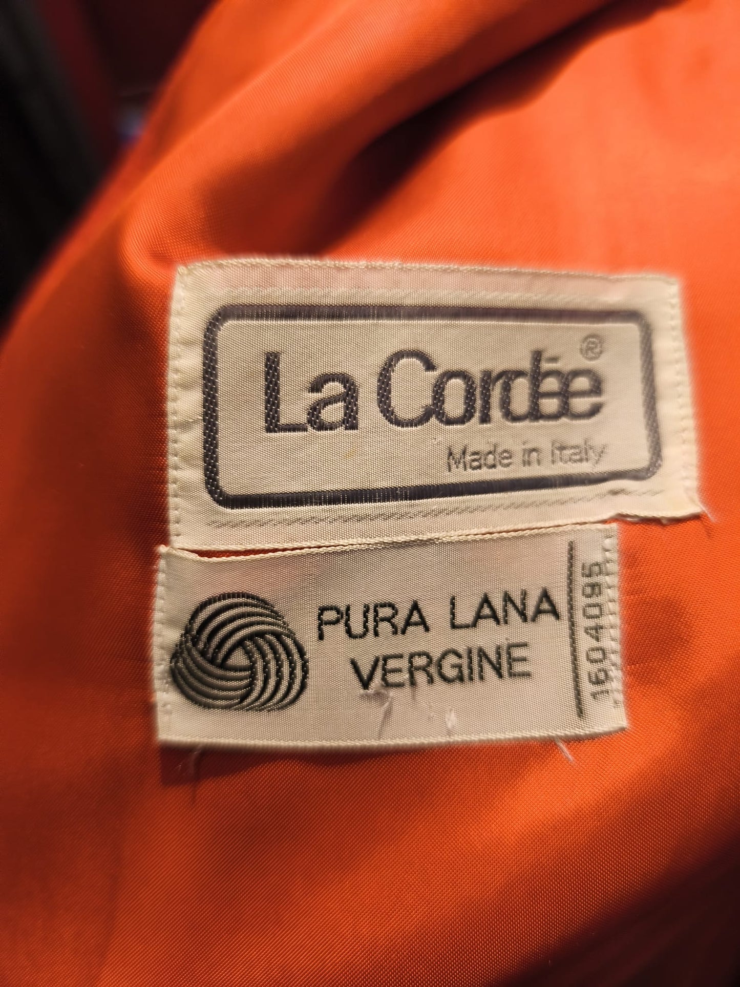 Cappotto donna vintage rosso in pura lana vergine