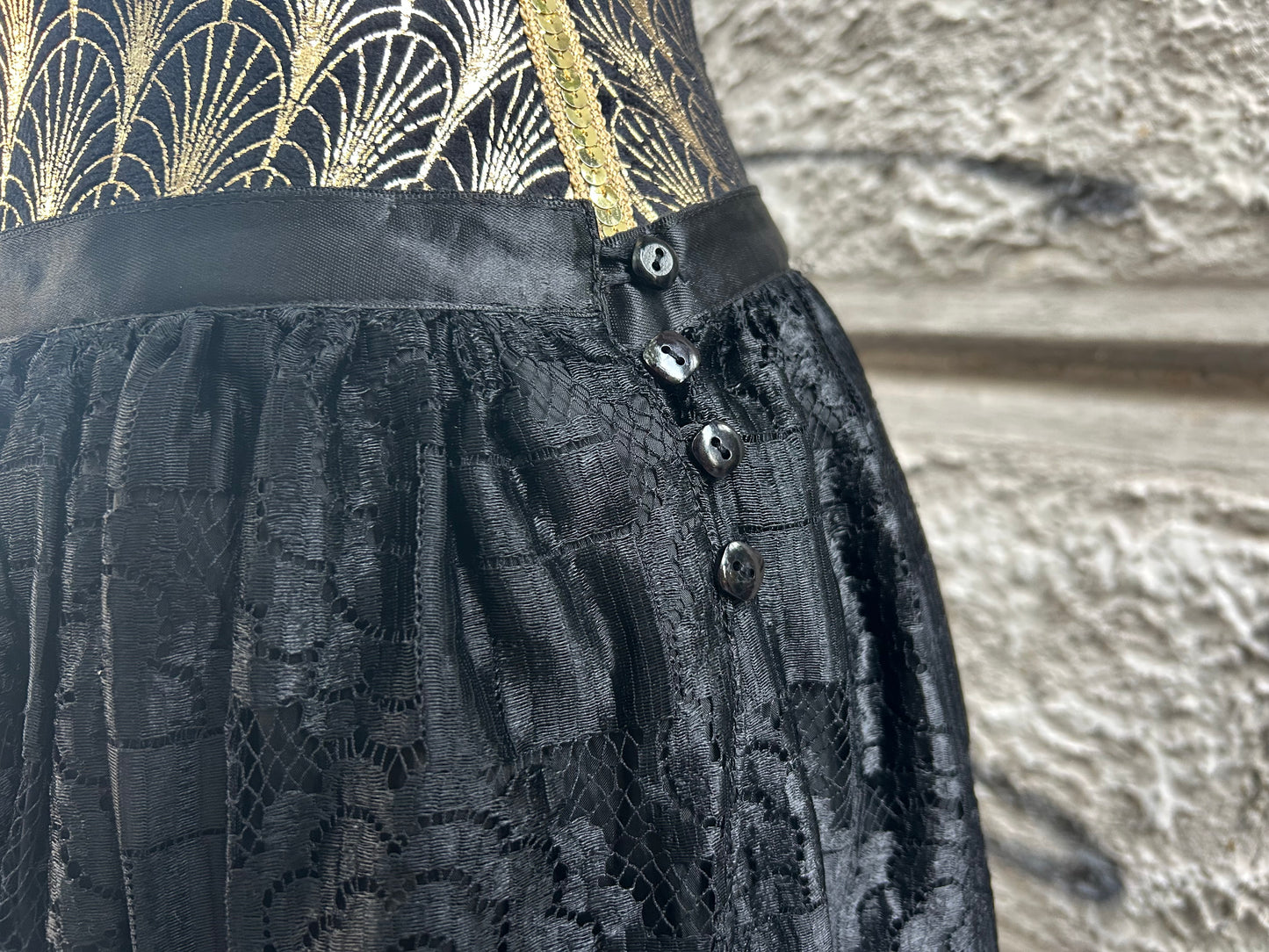 Gonna vintage in pizzo nero