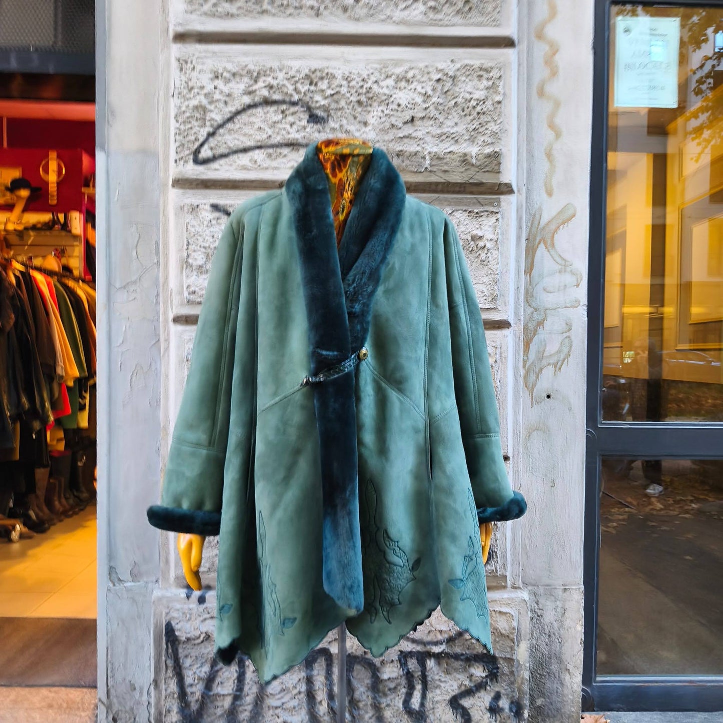 Montone shearling vintage verde smeraldo con ricami