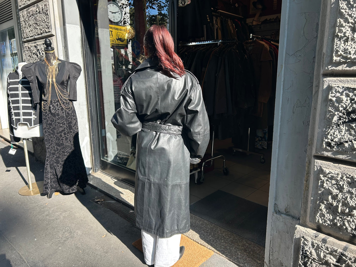 Trench uomo vintage in vera pelle nera