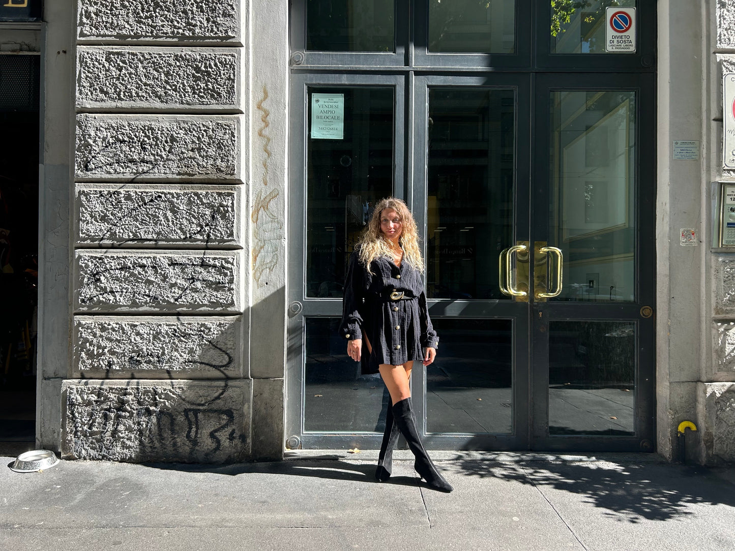 Camicia over vintage in velluto con bottoni gioiello