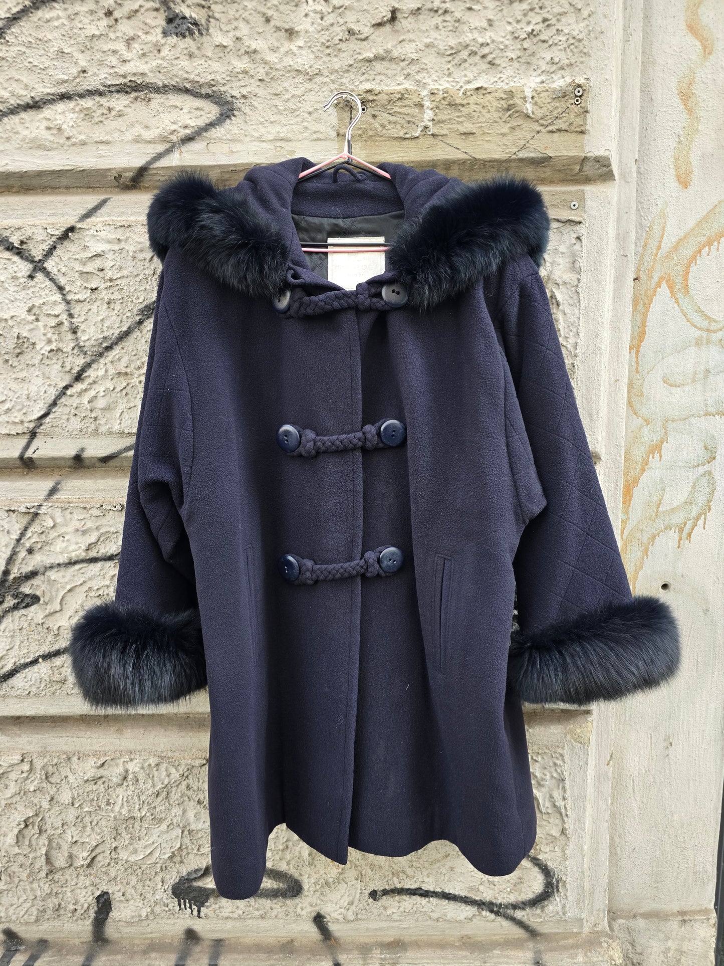 Cappotto vintage blu,profilato in pelliccia con cappuccio