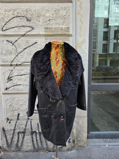 Giacca vintage in vera pelle con collo in pelliccia