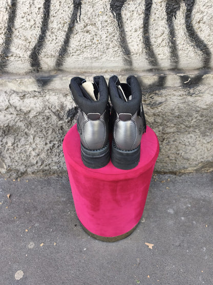 Scarpa vintage modello anfibio 883