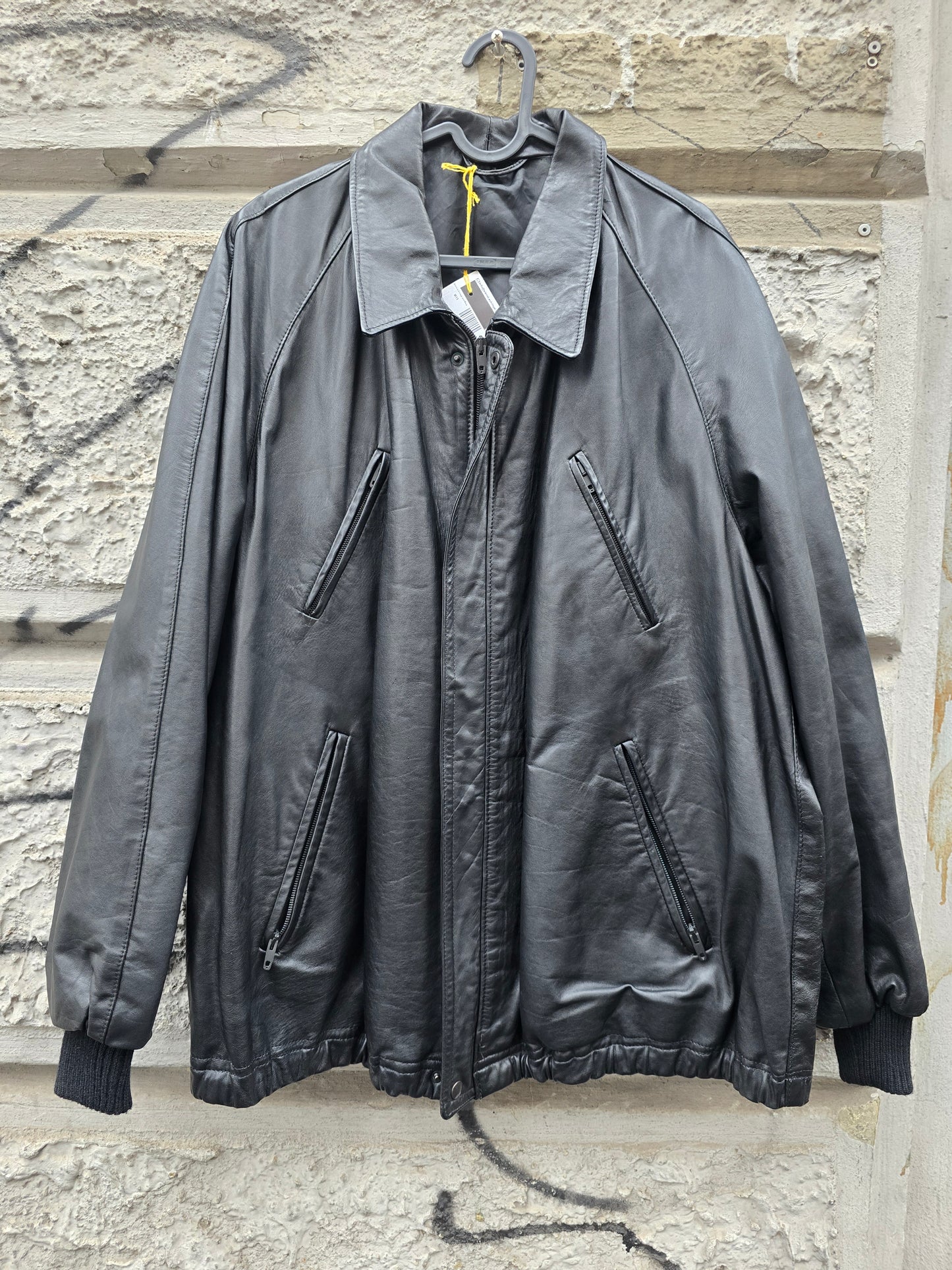 Bomber vintage anni 80 in vera pelle nera