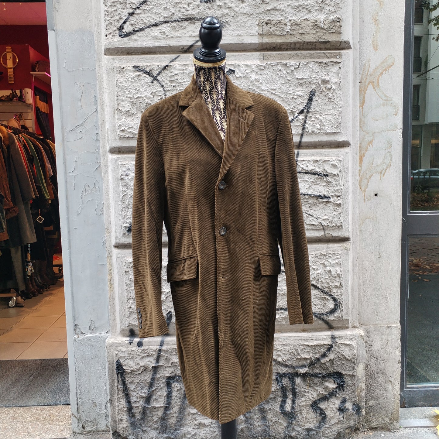 Cappotto uomo marrone vintage in velluto Visconti di Modrone