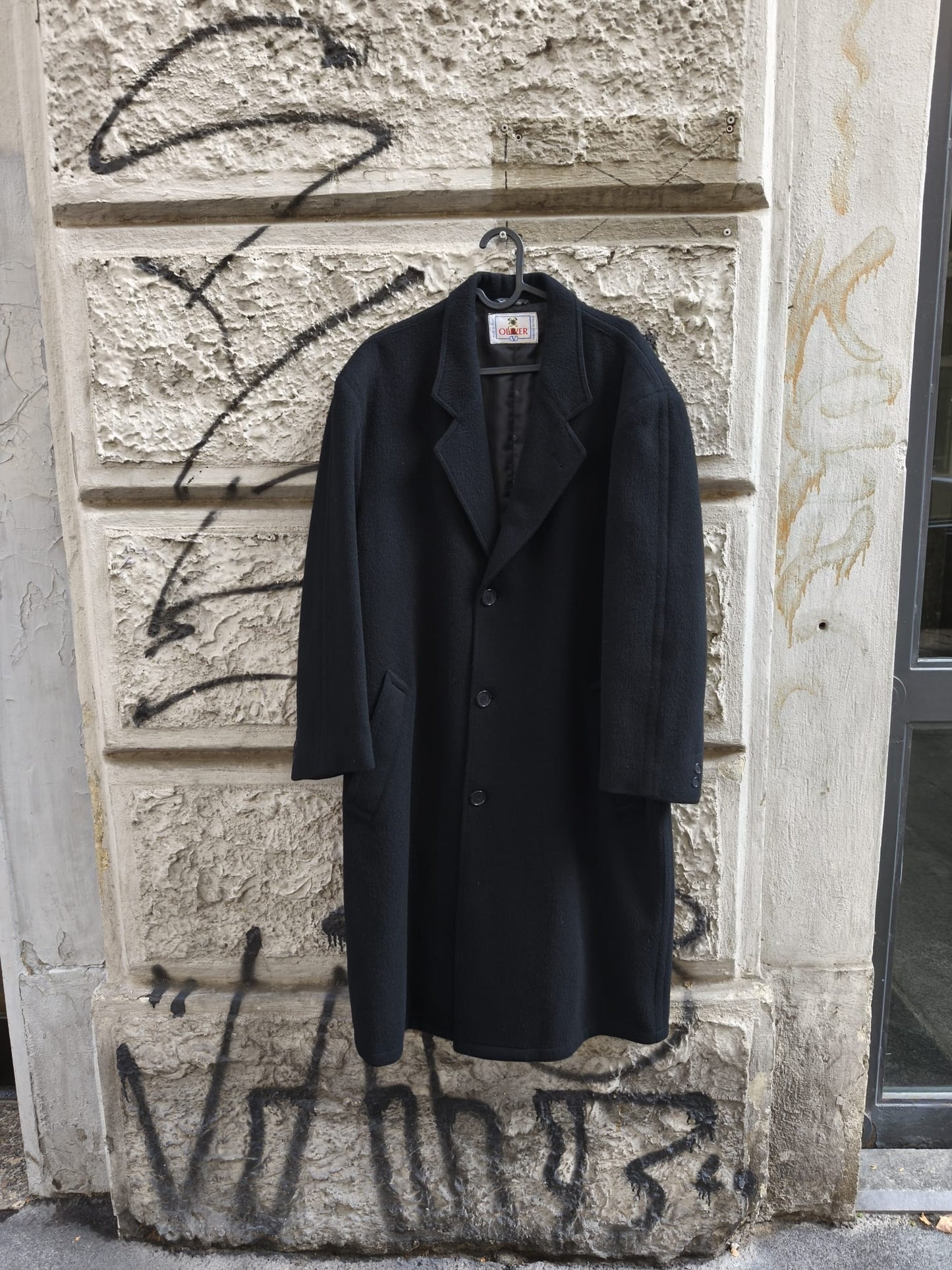 Cappotto nero unisex  vintage Oliver by Valentino in cashmere