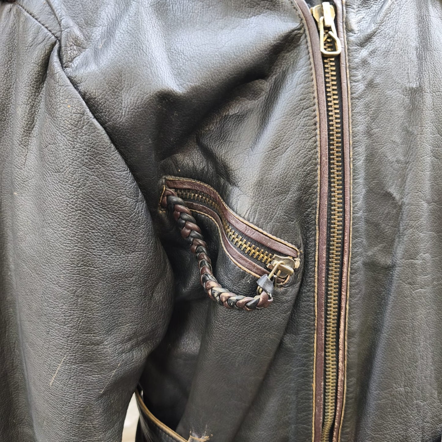 Giacca uomo in vera pelle, modello biker vintage