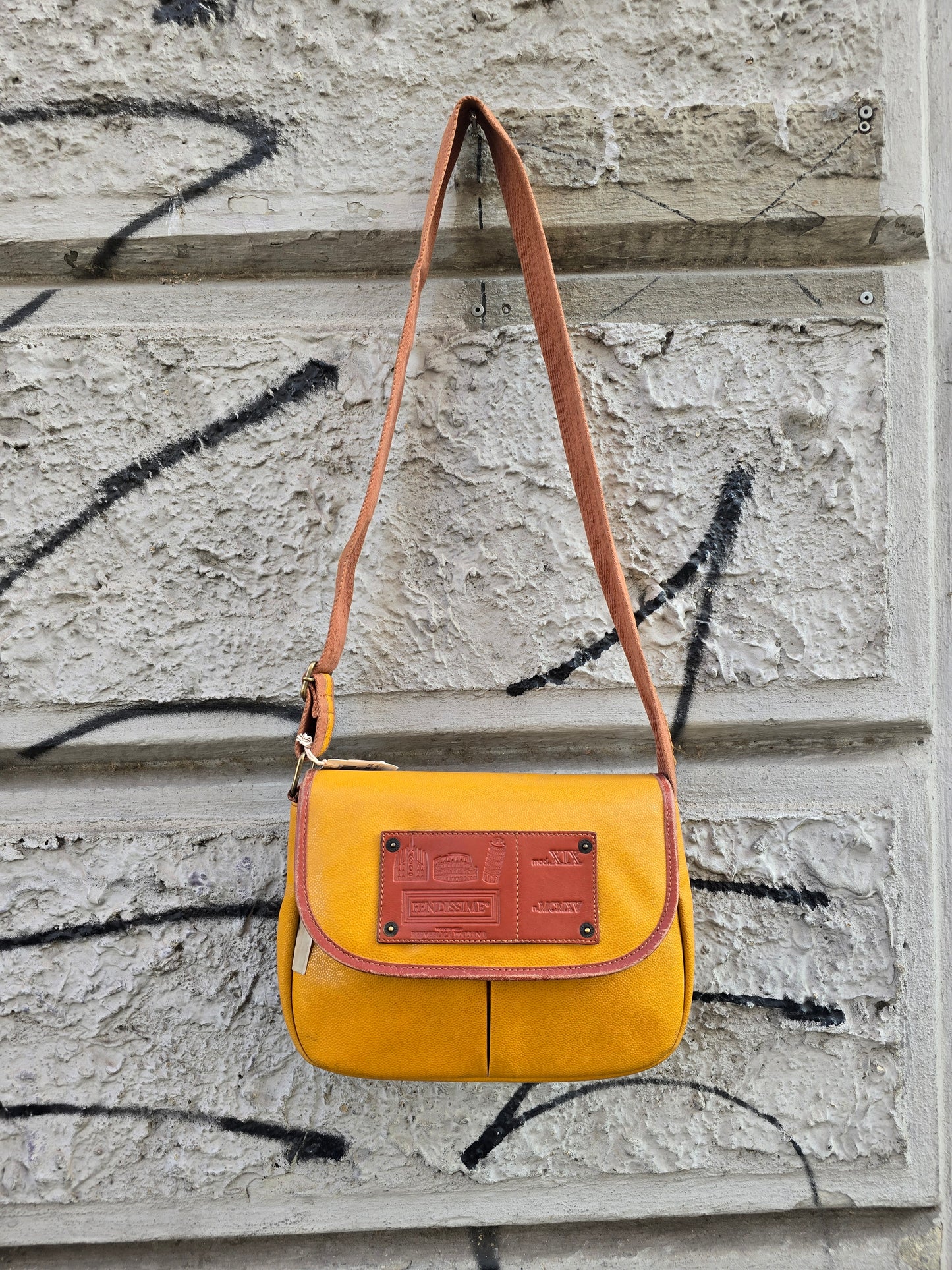 Borsa vintage in vera pelle Fendissime