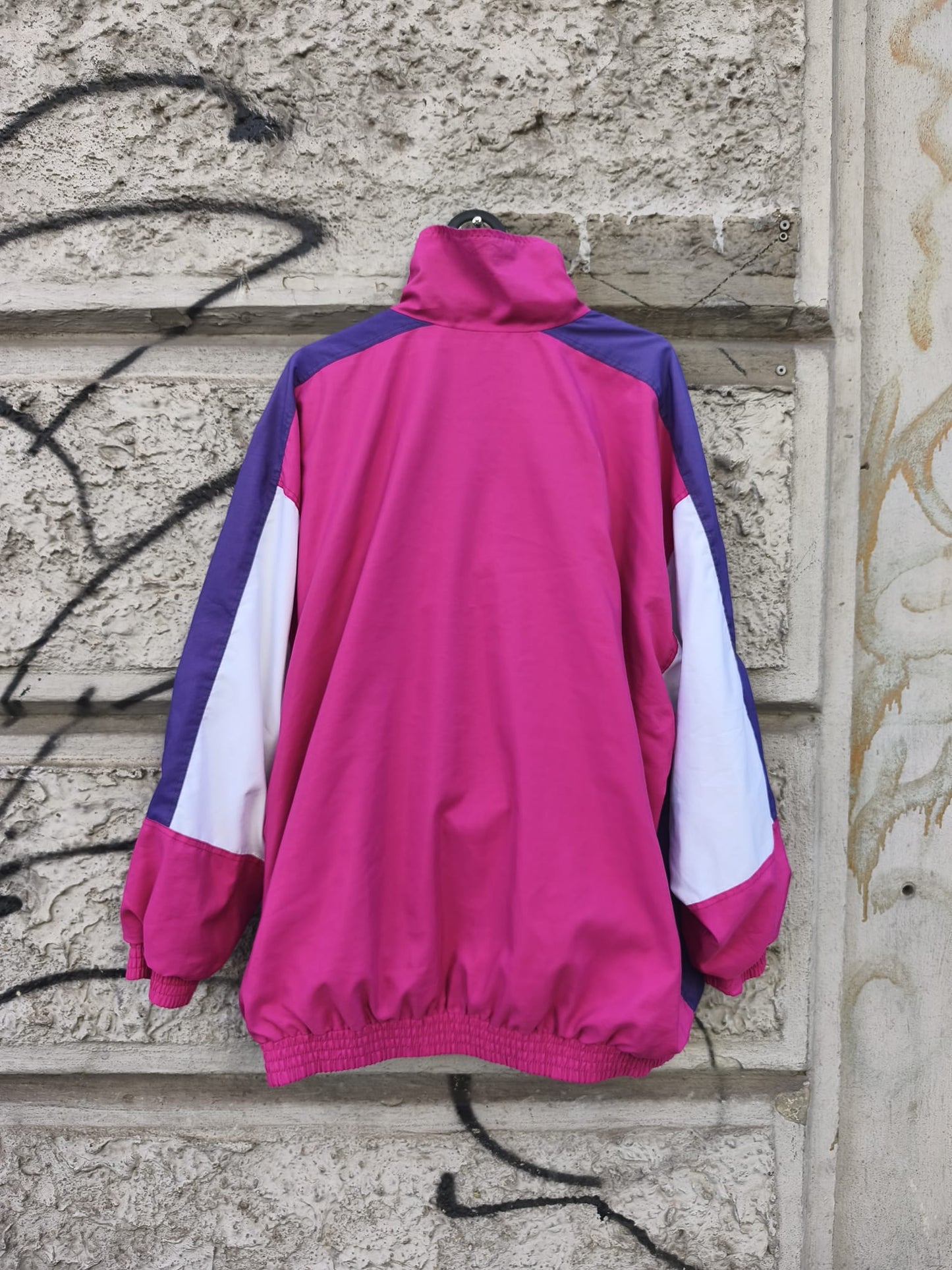 Tuta acetata anni 80 viola, verde, banca e fucsia