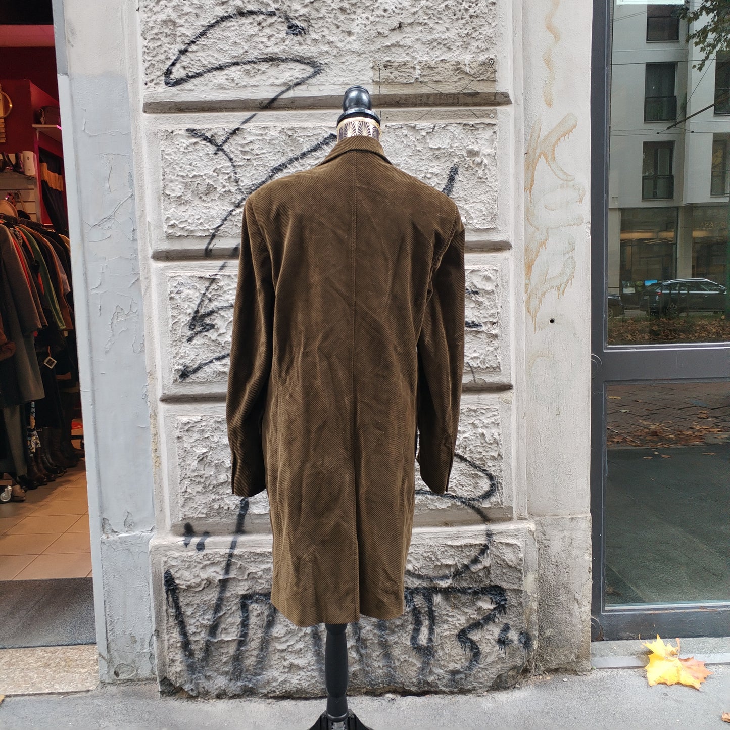Cappotto uomo marrone vintage in velluto Visconti di Modrone