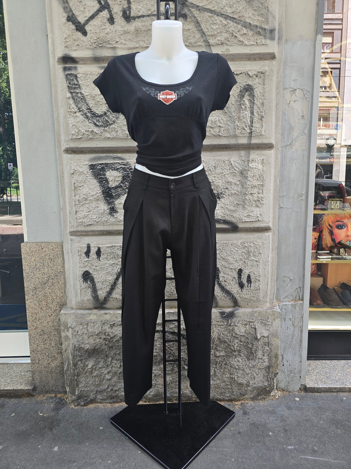 Pantalone in lino con doppia pinces