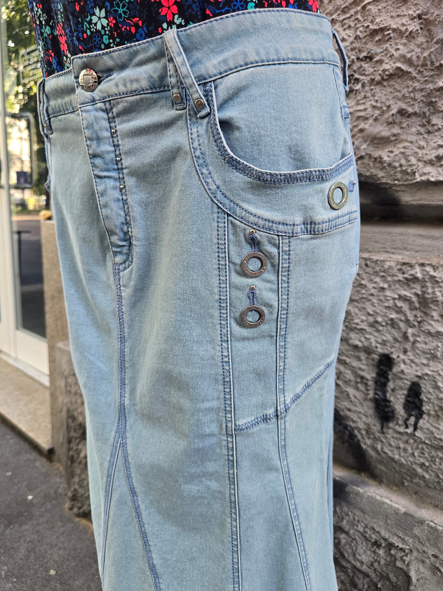 Gonna vintage in jeans