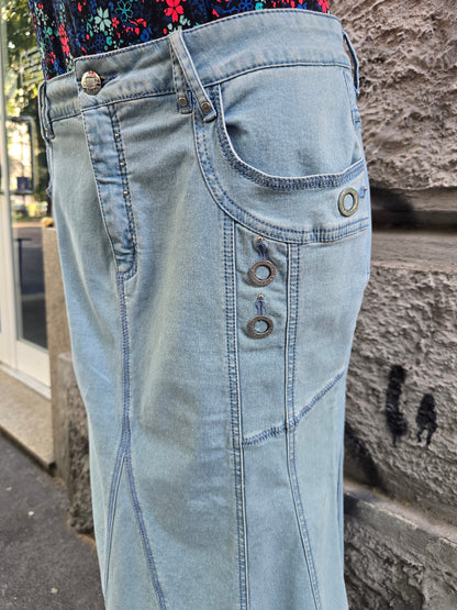 Gonna vintage in jeans