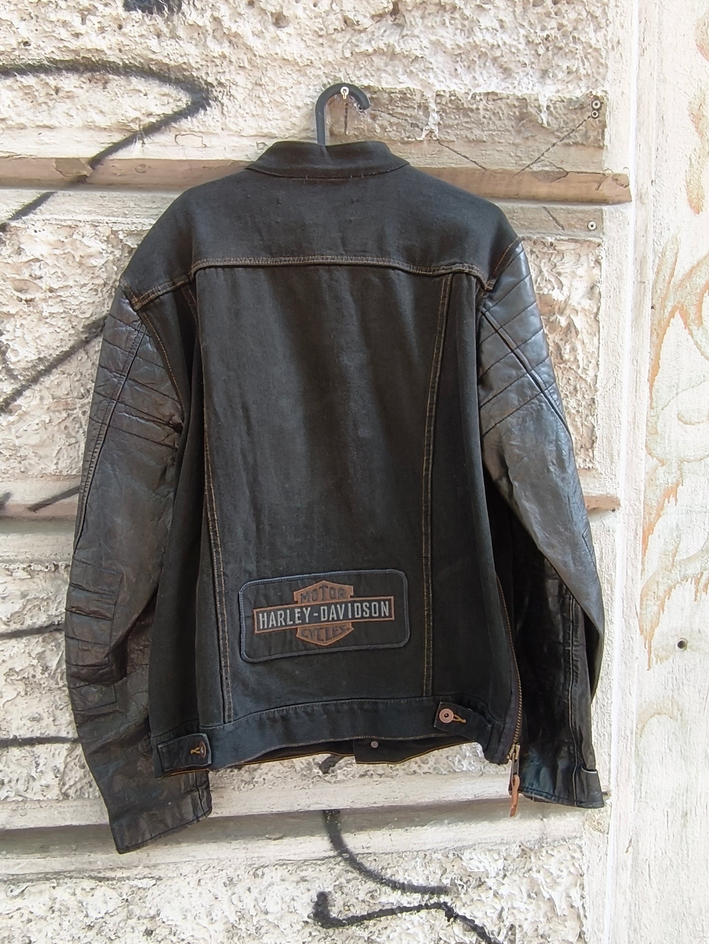 Giacca in denim vintage  con maniche in pelle Harley Davidson