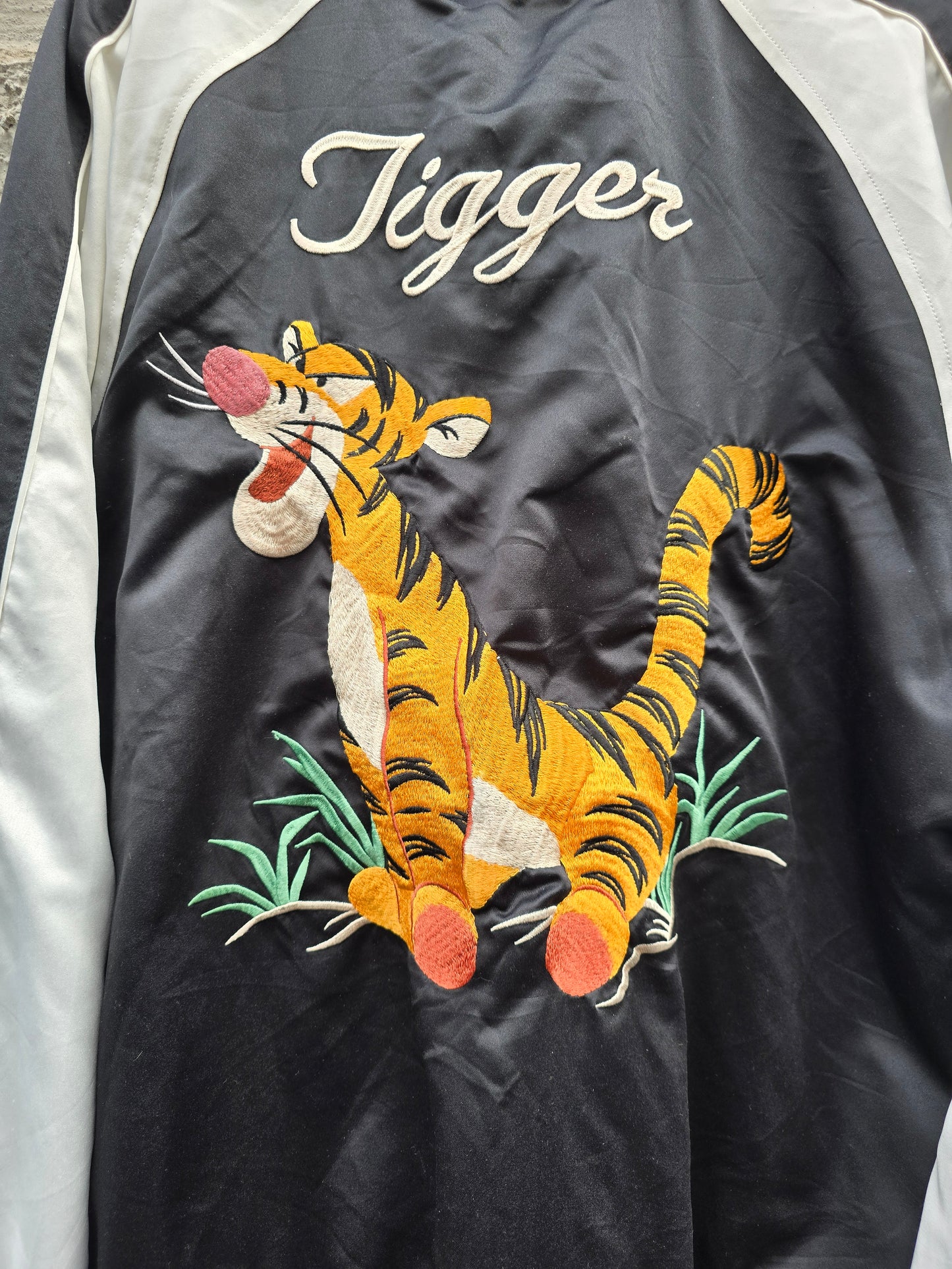 Bomber Tigger Tokio resort