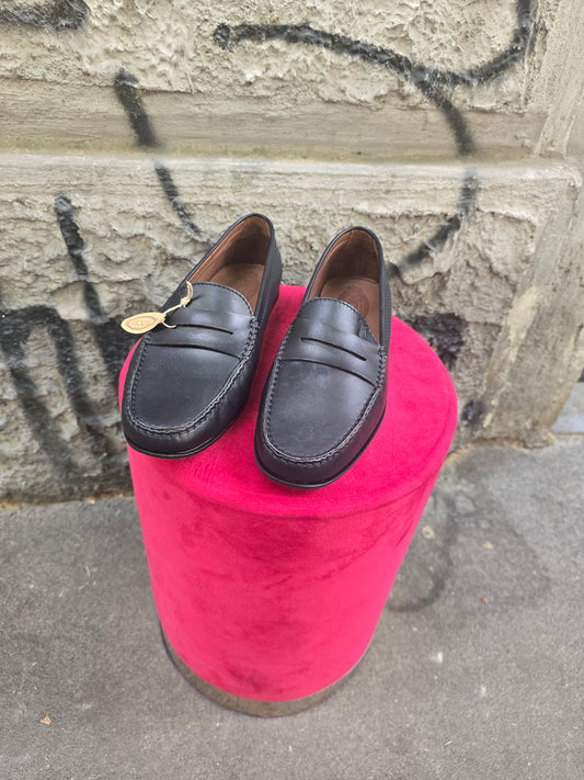 Mocassino vintage Tod's taglia 41 nero mai indossato