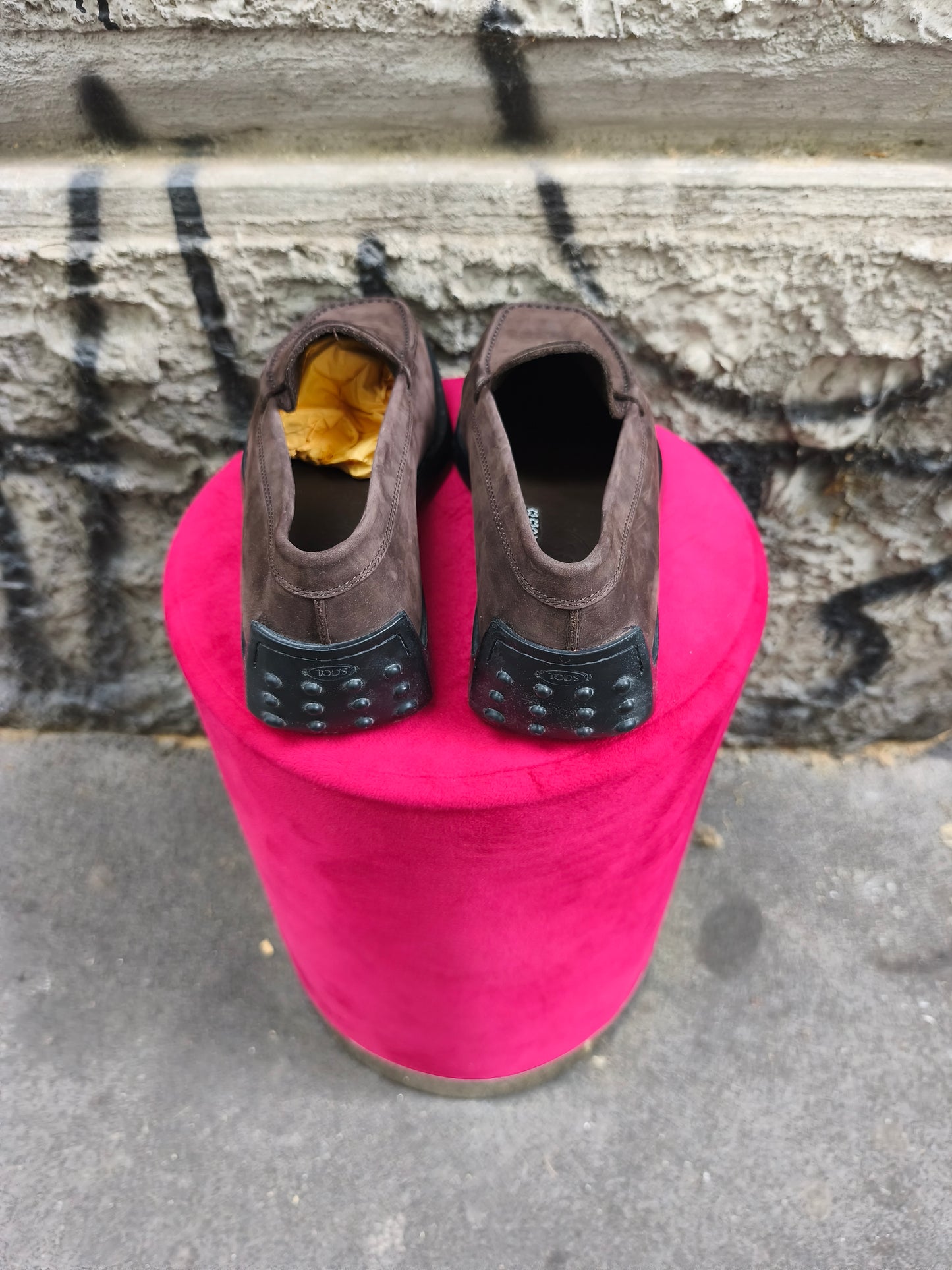 Mocassino vintage Tod's taglia 41 marrone scamosciato. Mai indossato