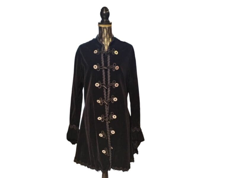 Giacca vintage in velluto nero gotica con alamari